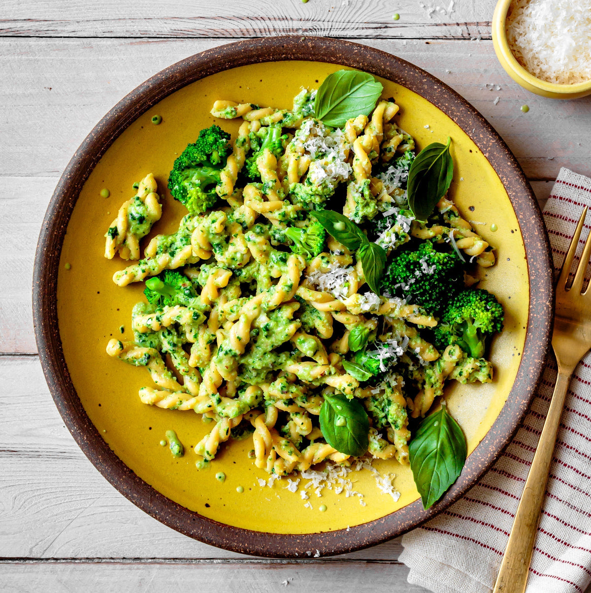 Gemelli con pesto de brócoli 