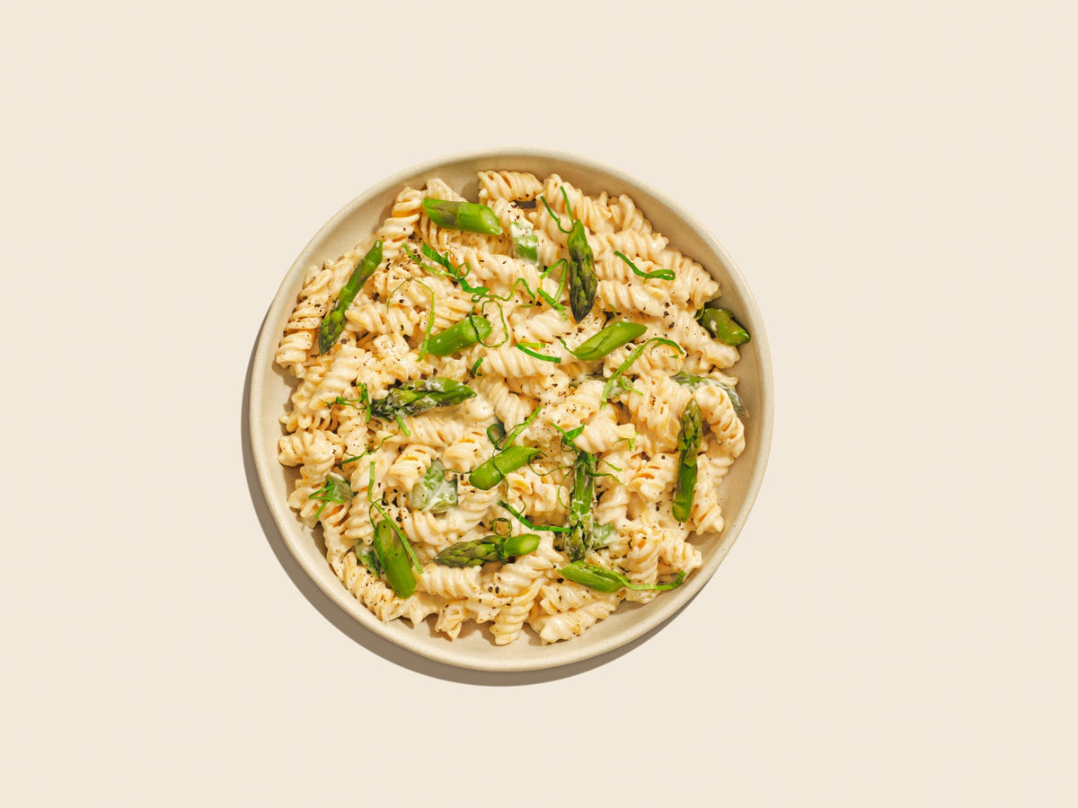 Rotini with Asparagus and Lemon Cashew Cream Sauce